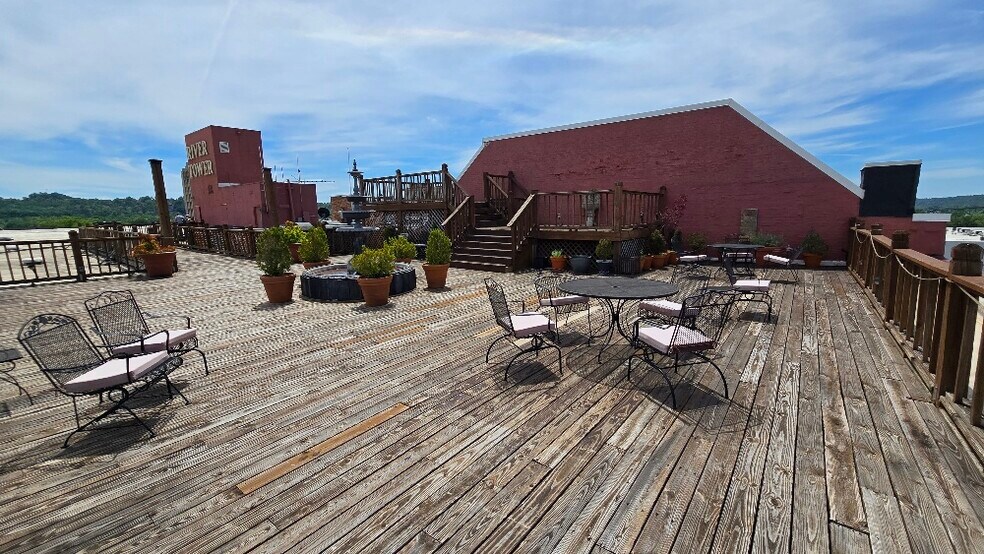 More Photos Of 1108 3rd Ave, Huntington Office For Sale
