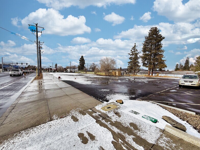 More Photos Of 530 SE 3rd St, Bend Land For Sale