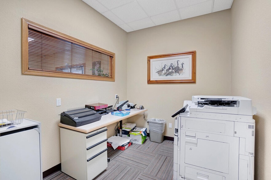 More Photos Of 222 Court St, Woodland Office For Sale