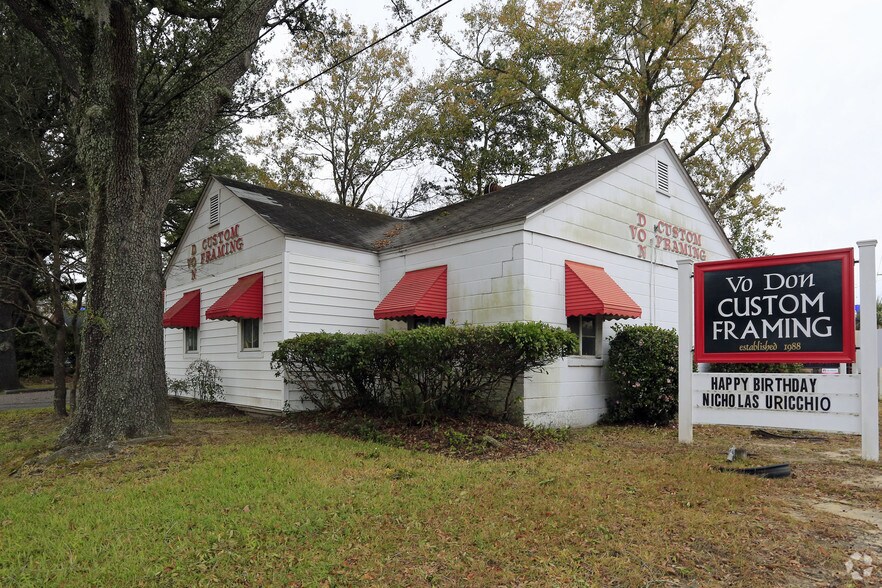 More Photos Of 942 Savannah Hwy, Charleston Freestanding For Sale