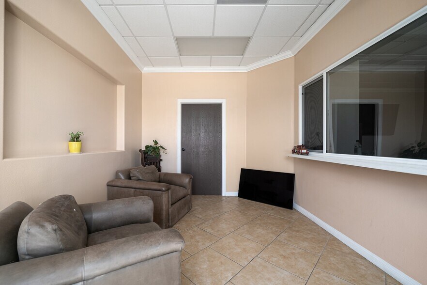 More Photos Of 9920 Arlington Ave, Riverside Warehouse For Sale