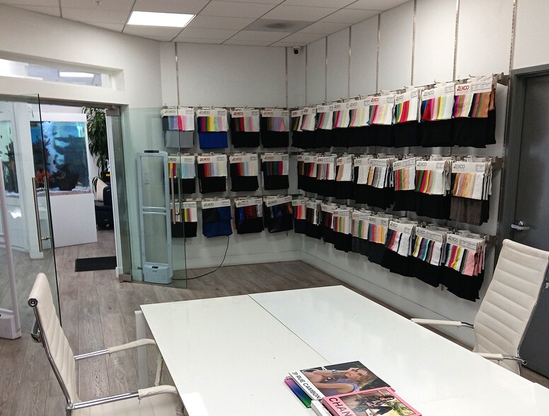 More Photos Of 3141 E Washington Blvd, Los Angeles Industrial For Lease