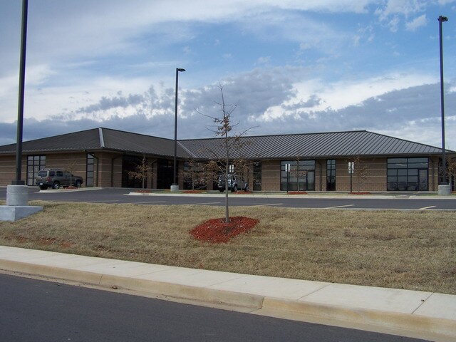 More Photos Of 160 Sandstone, Van Buren Land For Lease