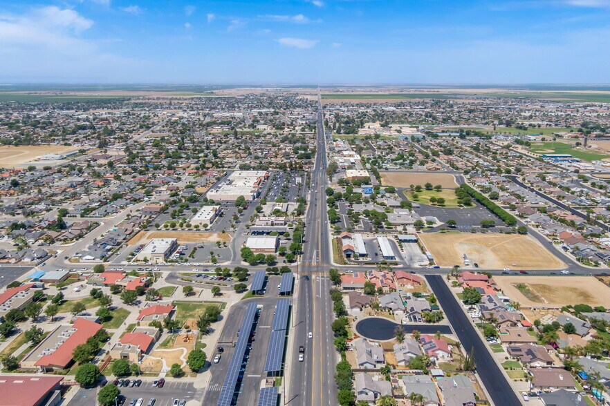 More Photos Of Vassar St And 17th Ave, Delano Land For Sale