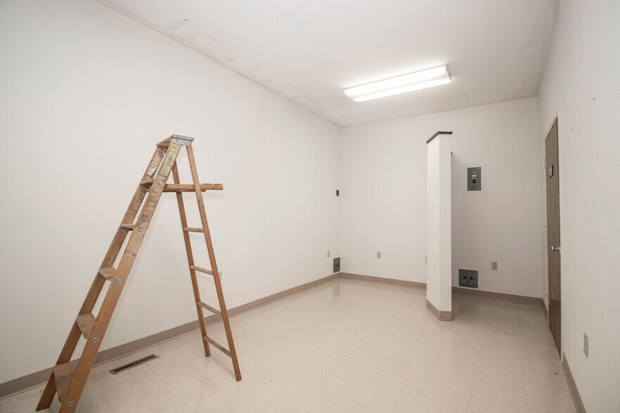 More Photos Of , Rockwell Medical For Lease