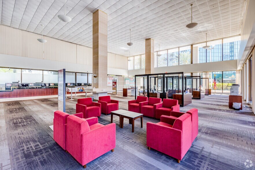 More Photos Of 600 Cleveland St, Clearwater Office For Lease