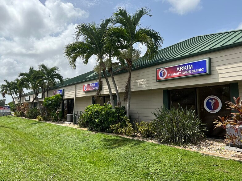 More Photos Of 1847-1865 SE Port St Lucie Blvd, Port Saint Lucie Medical For Sale