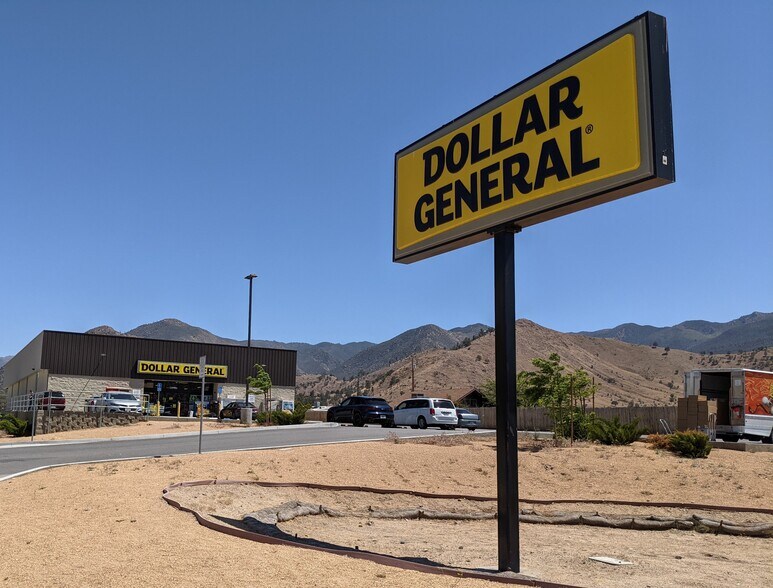 Primary Photo Of 2326 Webb ave, Lake Isabella Convenience Store For Sale