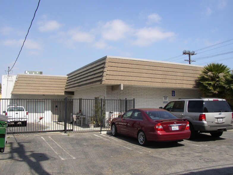 More Photos Of 1051 E Wardlow Rd, Long Beach Office For Lease