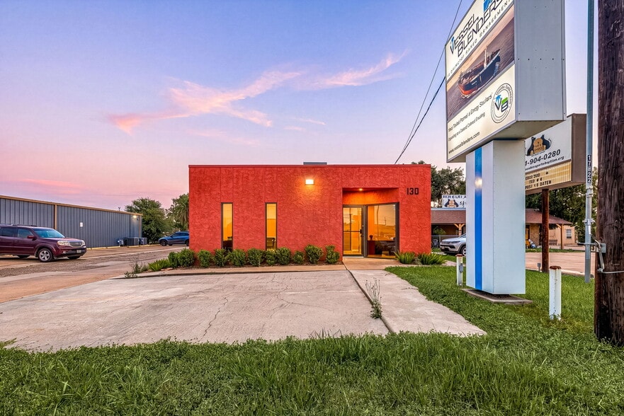 Primary Photo Of 130 W San Augustine St, Deer Park Office For Sale