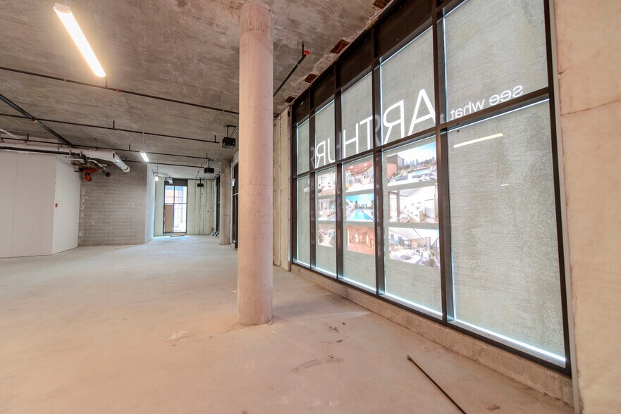 More Photos Of 210-212 N Aberdeen St, Chicago Apartments For Lease