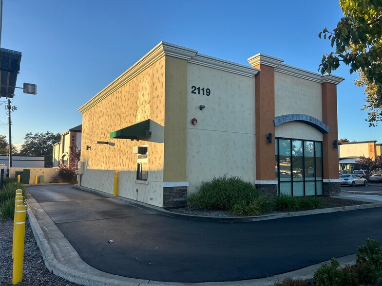 More Photos Of 2119 Fulton Ave, Sacramento Freestanding For Sale