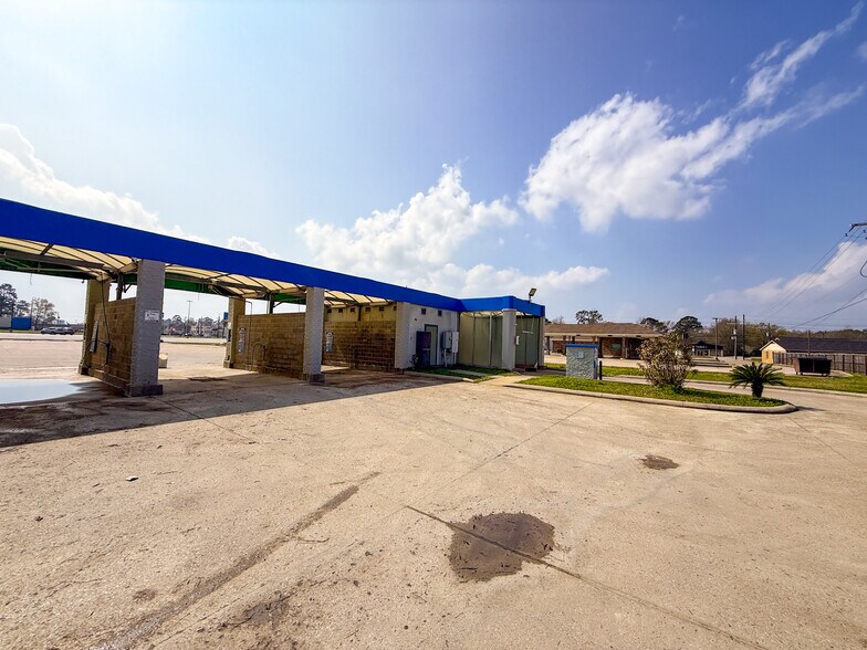 More Photos Of 1420 N Main St, Vidor Carwash For Sale
