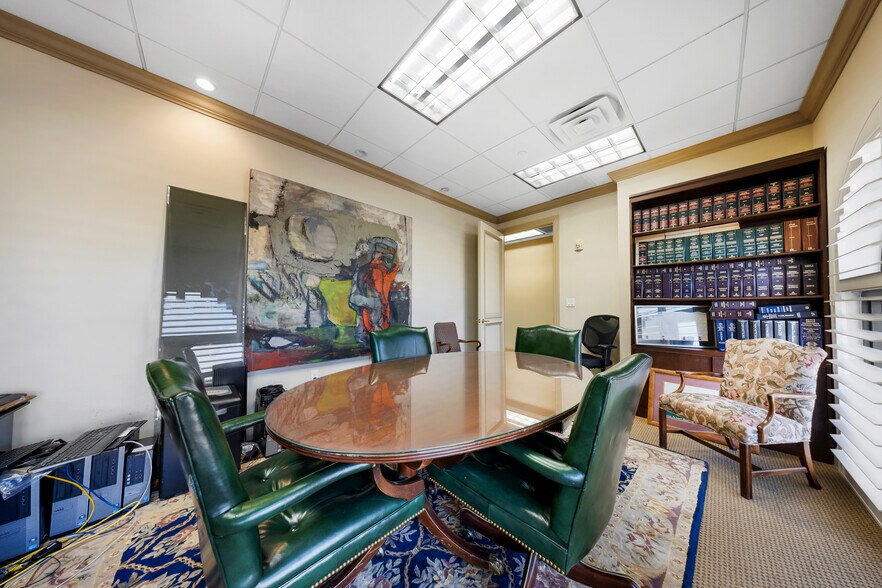 More Photos Of 1805 Ponce de Leon Blvd, Coral Gables Medical For Sale