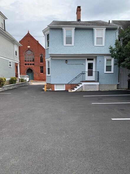 More Photos Of 77 Franklin St, Annapolis Office For Lease