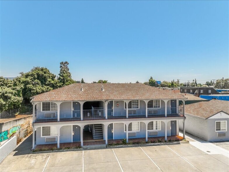 More Photos Of 21172 Mission Blvd, Hayward Hotel For Sale
