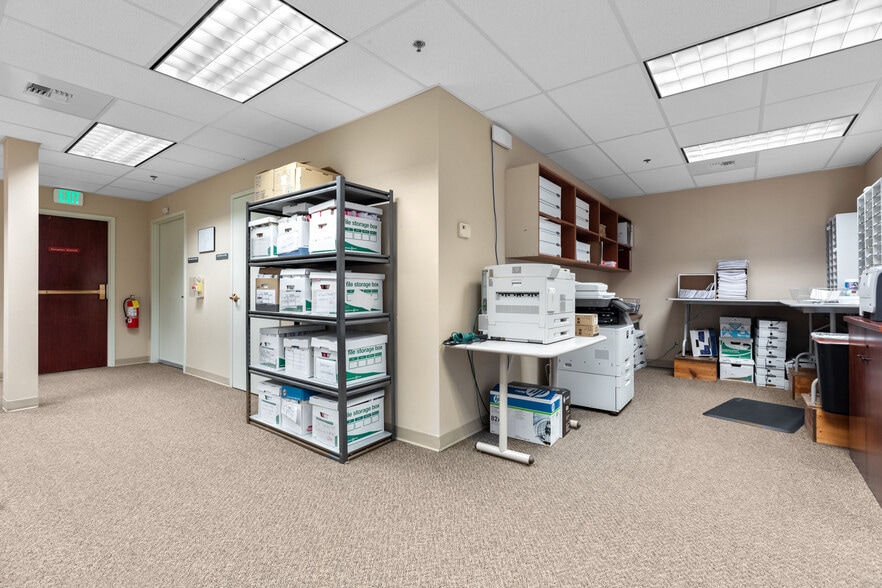 More Photos Of 555 Corporate Dr, Kalispell Medical For Lease