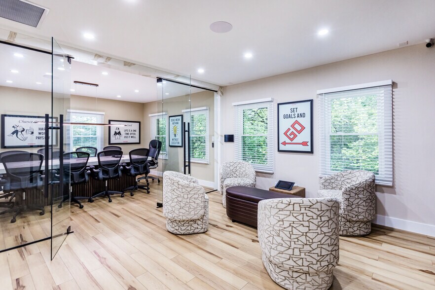 More Photos Of 3450 Ellicott Center Dr, Ellicott City Medical For Lease