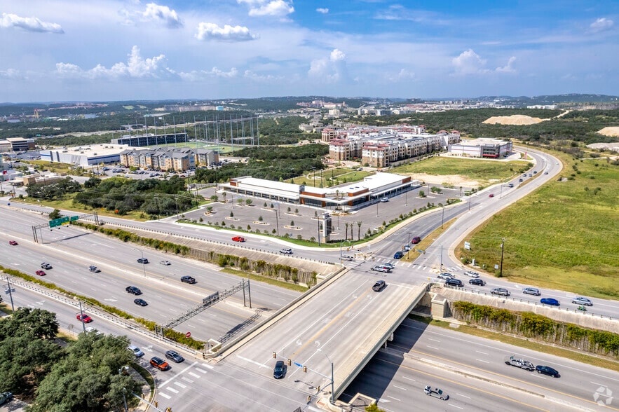 More Photos Of 5311 N Loop 1604 W, San Antonio Storefront For Lease