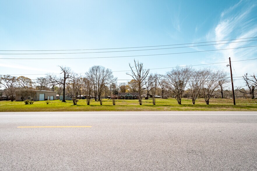 More Photos Of 24932 FM 2090, Splendora Office Residential For Sale