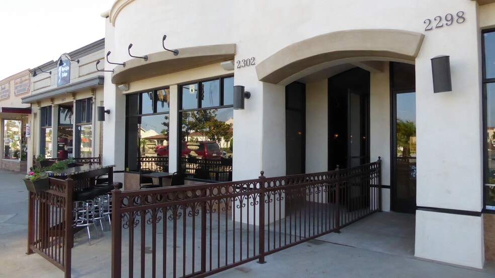 More Photos Of 2298-2302 Ventura Blvd, Camarillo Storefront For Lease