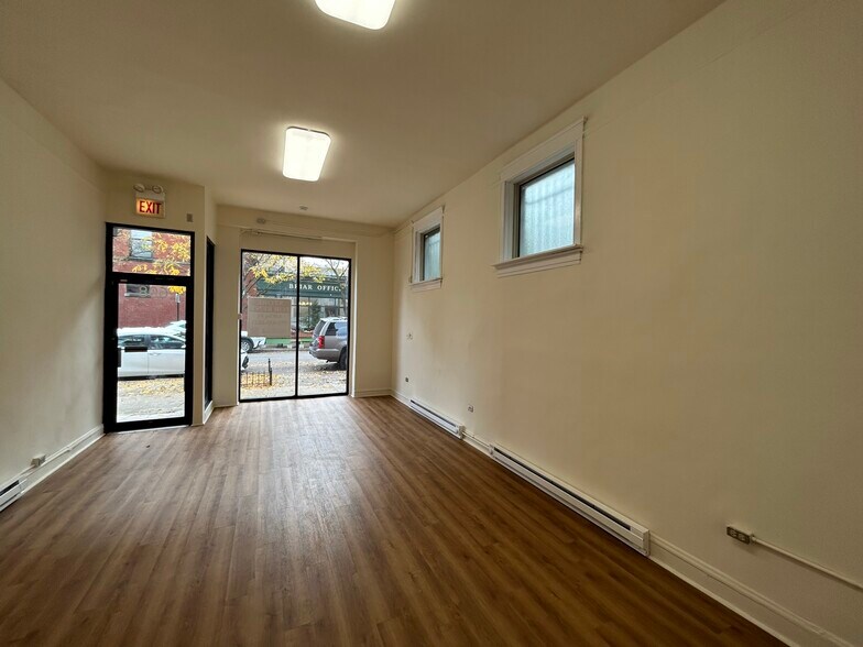 More Photos Of 608 W Briar Pl, Chicago Manufactured Housing Mobile Home Park For Lease