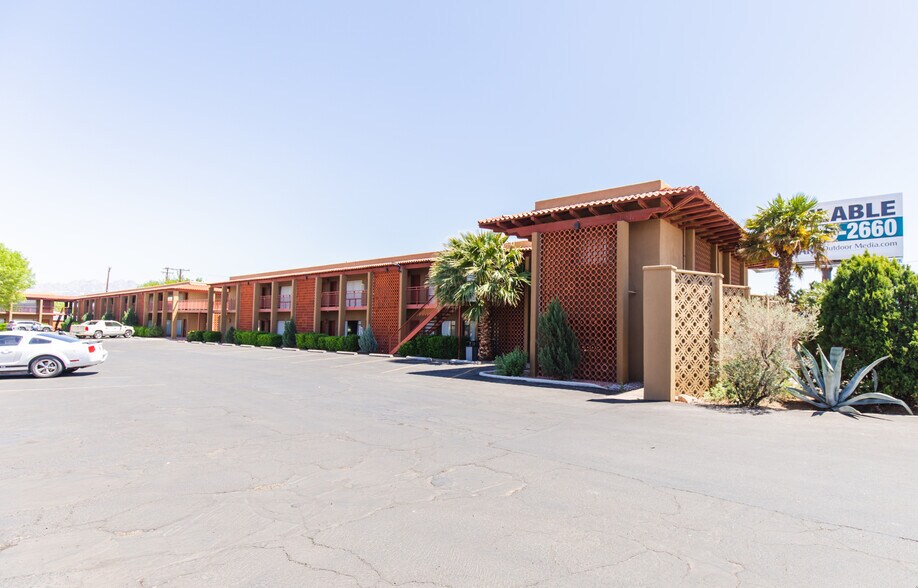 More Photos Of 1765 S Main St, Las Cruces Hotel For Sale