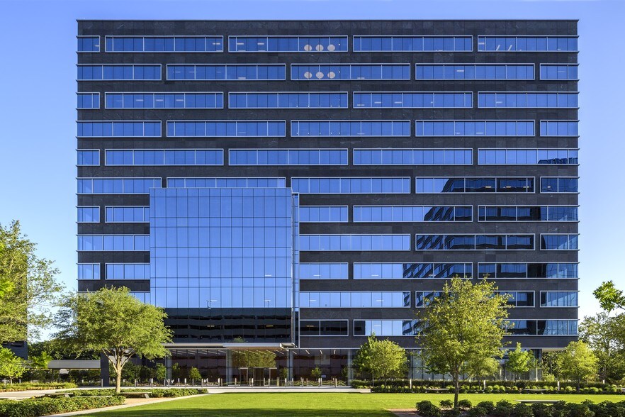 More Photos Of 15375 Memorial Dr, Houston Office For Lease