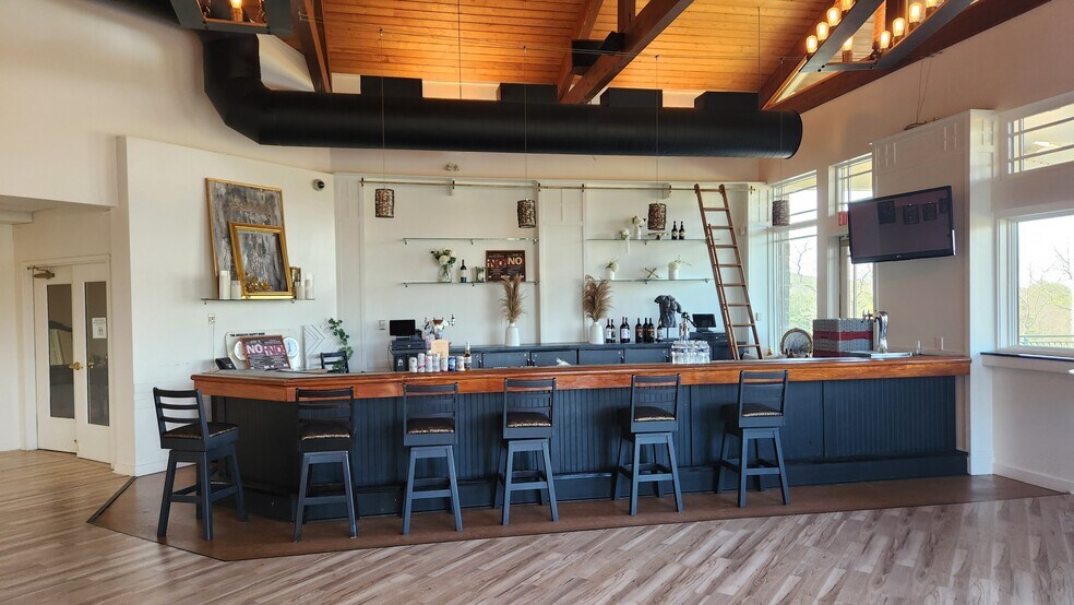 More Photos Of 2230 Fireline Rd, Palmerton Restaurant For Sale