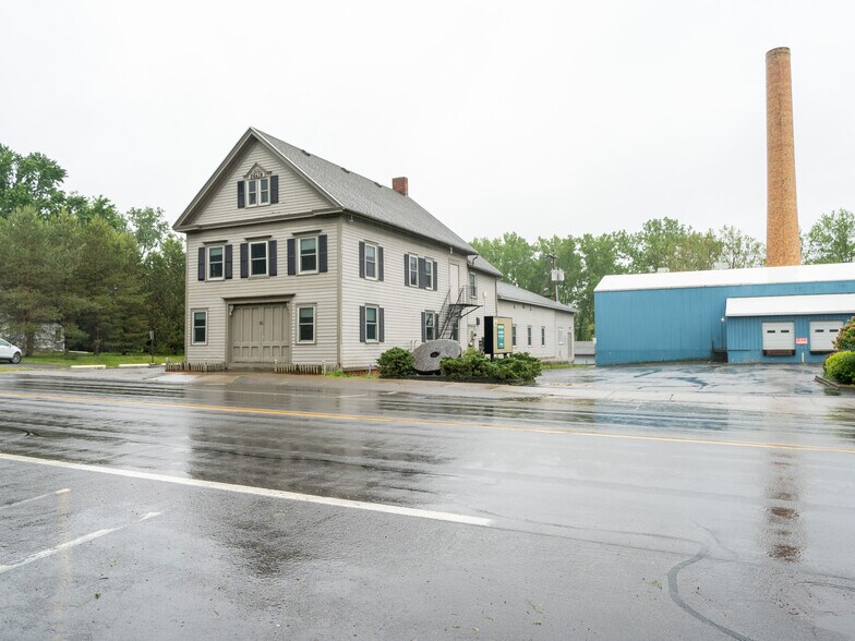 More Photos Of 35 Main St, Scottsville Office For Sale