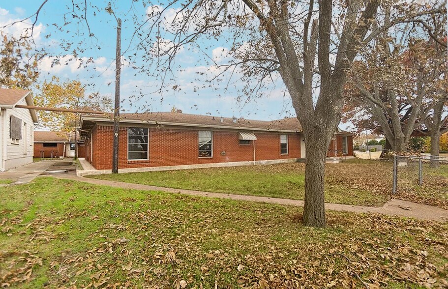 More Photos Of 109-111 S 33rd St, Temple Assisted Living For Sale