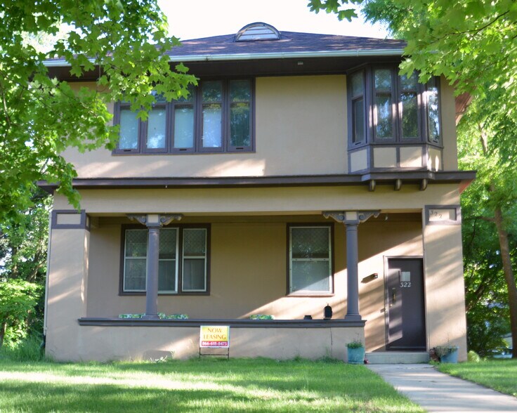 Primary Photo Of 322 Augusta Ave, Dekalb Dormitory For Sale