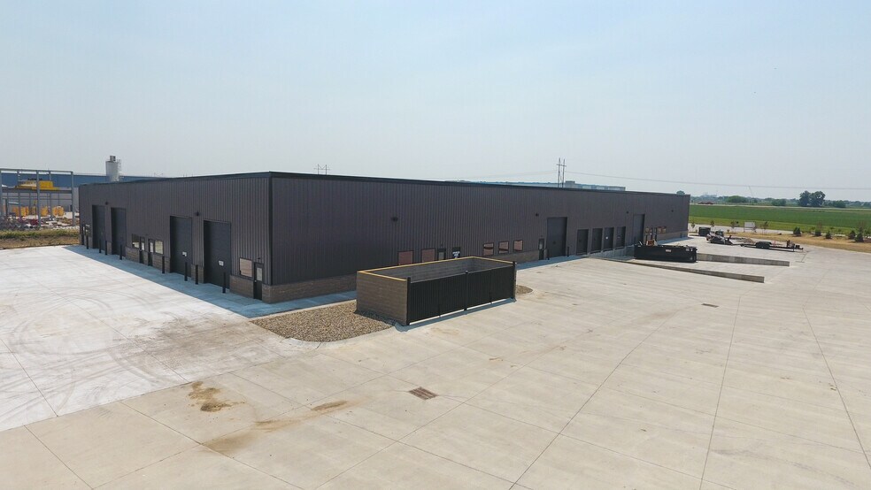 More Photos Of 2251 Shiloh Rose Pky SW, Bondurant Unknown For Lease