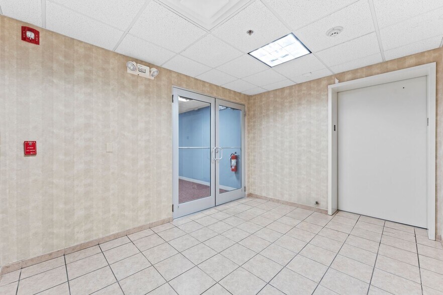 More Photos Of 17 Elm Ave, Hackensack Rehabilitation Center For Lease