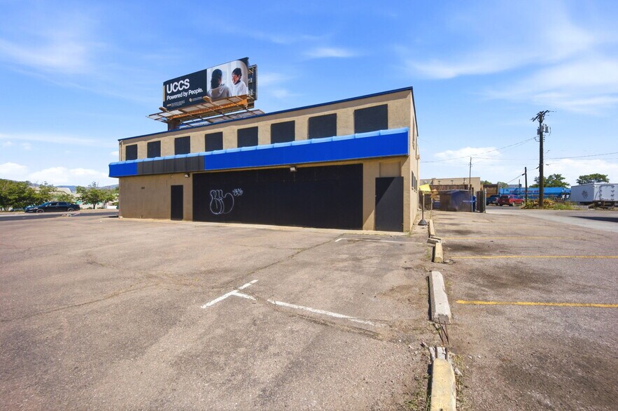 More Photos Of 2800 E Platte Ave, Colorado Springs Auto Repair For Lease