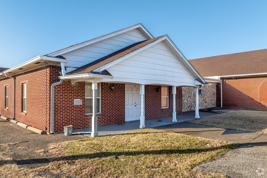 More Photos Of 2915 Broadway Blvd, Garland Religious Facility For Sale
