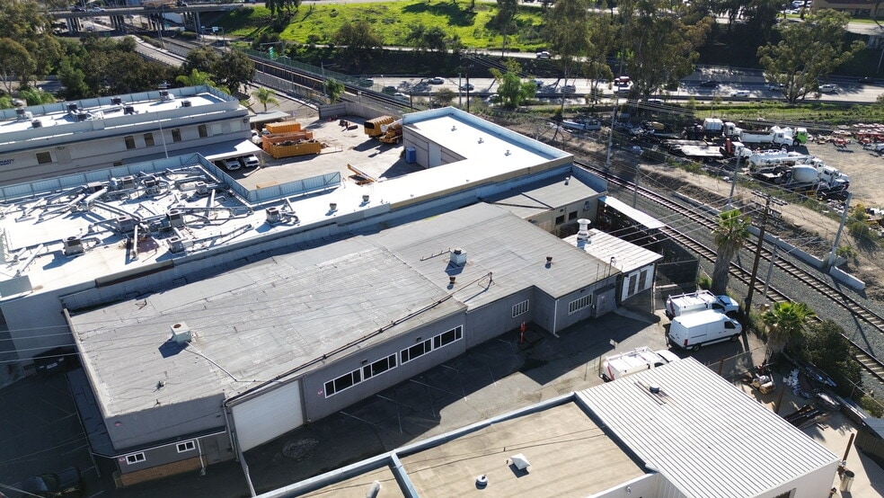 More Photos Of 8108 Commercial St, La Mesa Manufacturing For Lease