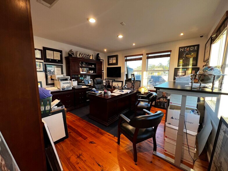 More Photos Of , Pflugerville Unknown For Sale