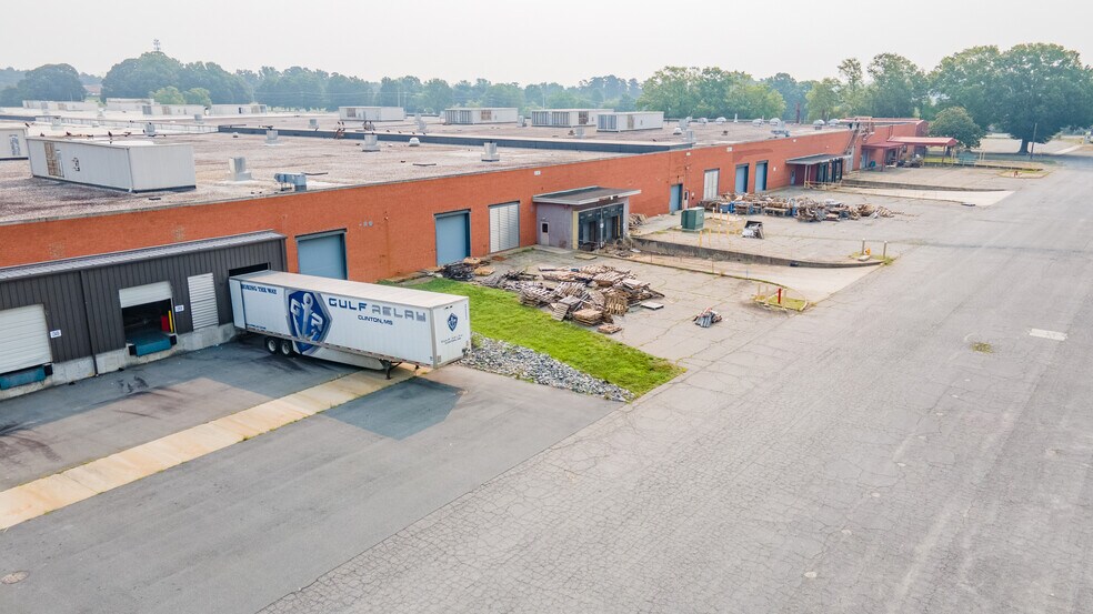 More Photos Of 401 W Hanes Mill Rd, Winston-Salem Manufacturing For Lease