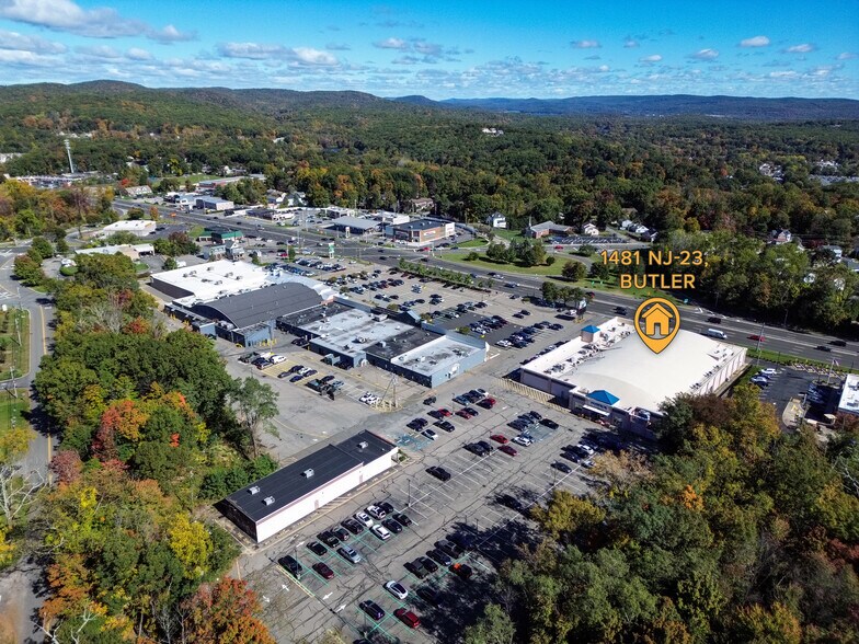 More Photos Of 1481 State Route 23, Butler Storefront For Lease