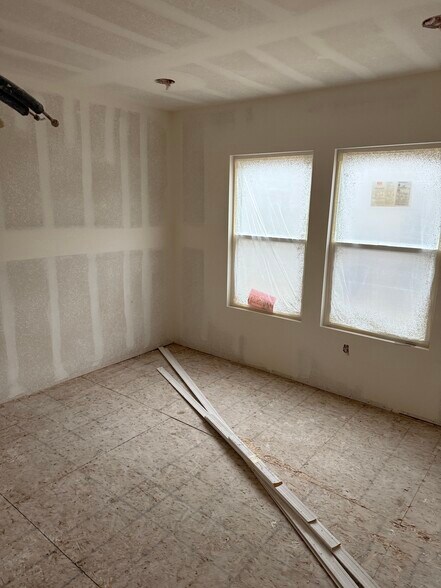 More Photos Of 128-130 N Hillcrest Blvd, Inglewood Apartments For Sale