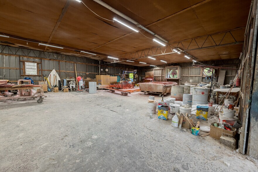 More Photos Of 2856 NE 187th St, Starke Manufacturing For Sale