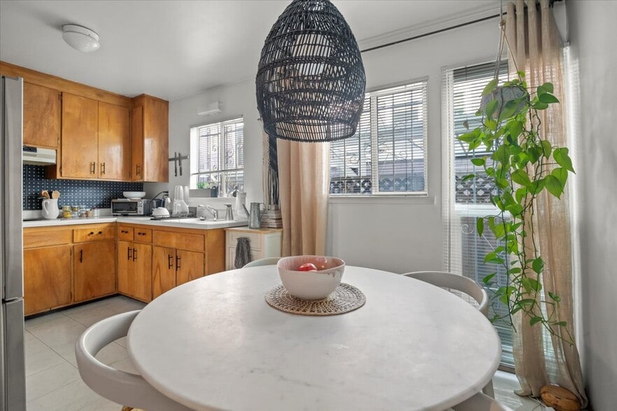 More Photos Of 84 Monte Vista Ave, Oakland Apartments For Sale