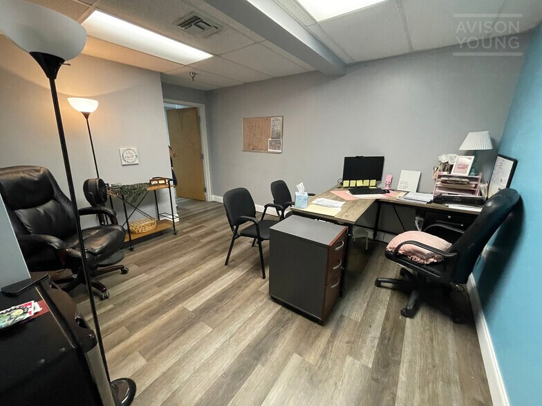 More Photos Of 300 Franklin St, Ocoee Office For Sale