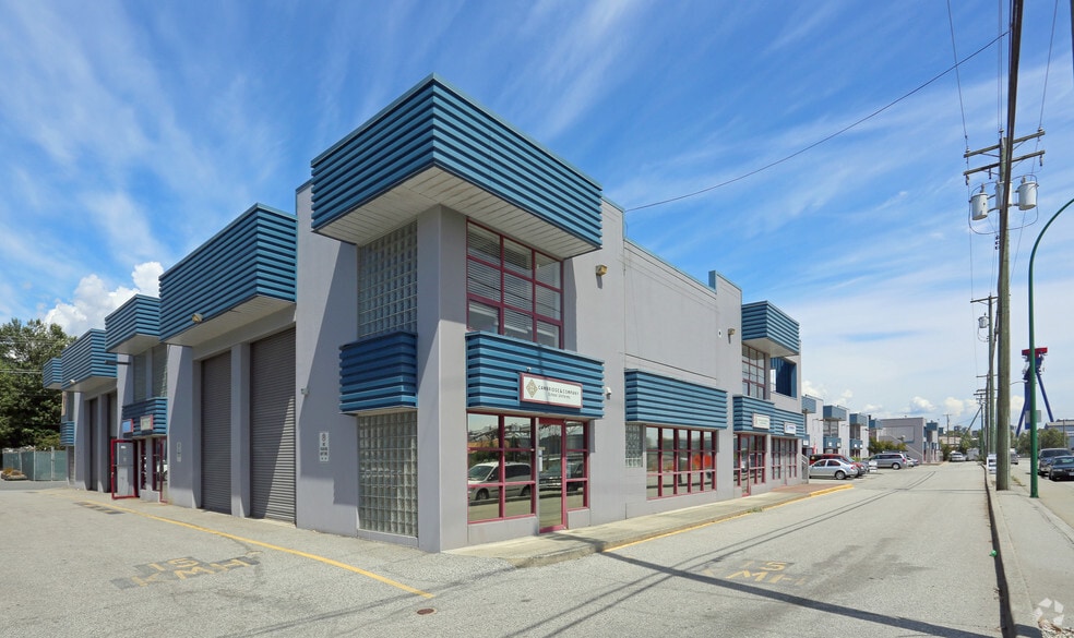 More Photos Of 1305 Welch St, North Vancouver District Service For Sale