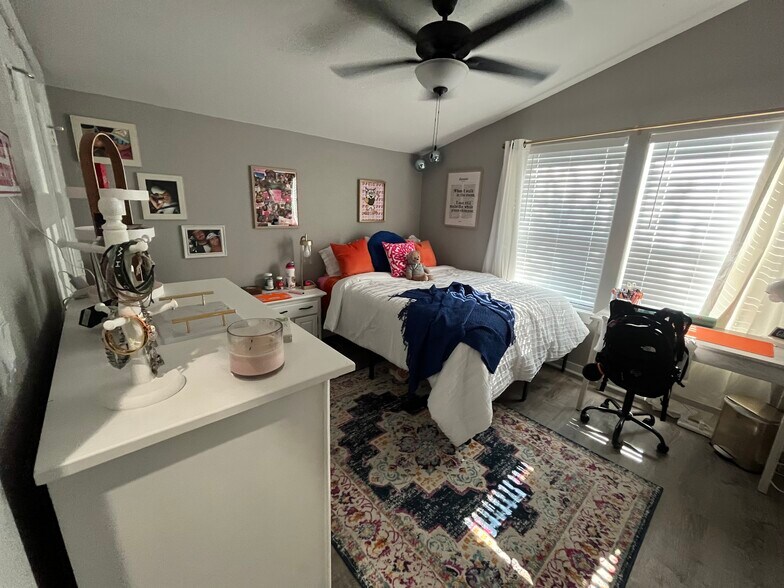 More Photos Of 20 Tate Ln, Round Rock Apartments For Sale