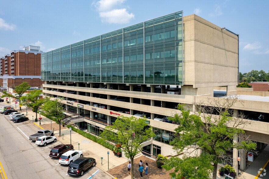 More Photos Of 555 S Old Woodward Ave, Birmingham Office For Lease