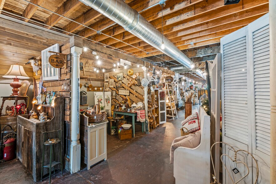 More Photos Of 119 S 3rd St, Smithfield Storefront For Sale