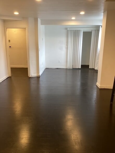 More Photos Of 1060 Kane Concourse, Bay Harbor Islands Storefront Retail Office For Lease