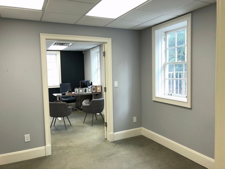 More Photos Of 156 Katonah Ave, Katonah Restaurant For Lease